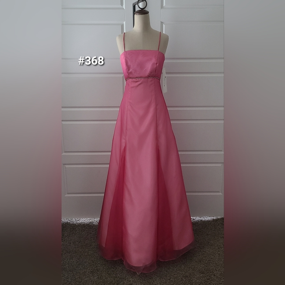 Pink Chiffon Sleeveless Ballgown Prom Dress